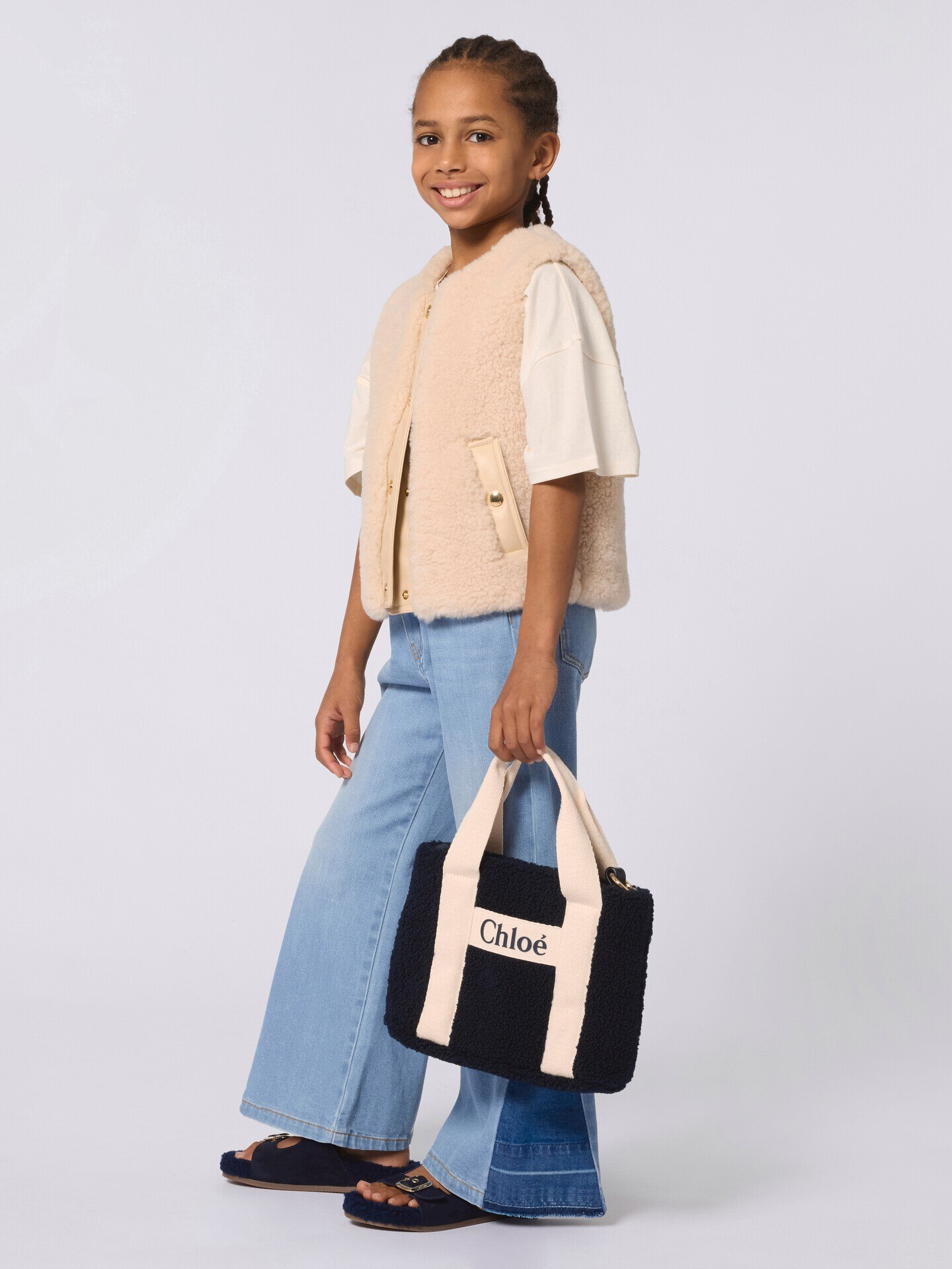 Veste sans manches boutonn&eacute;e enfant - 4.0