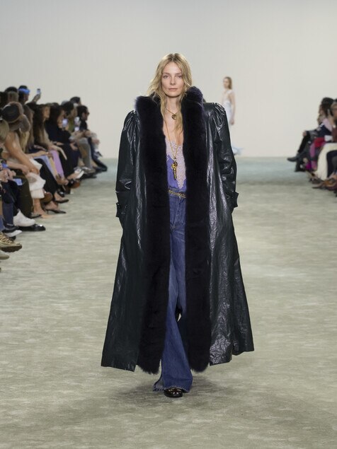 Look 18