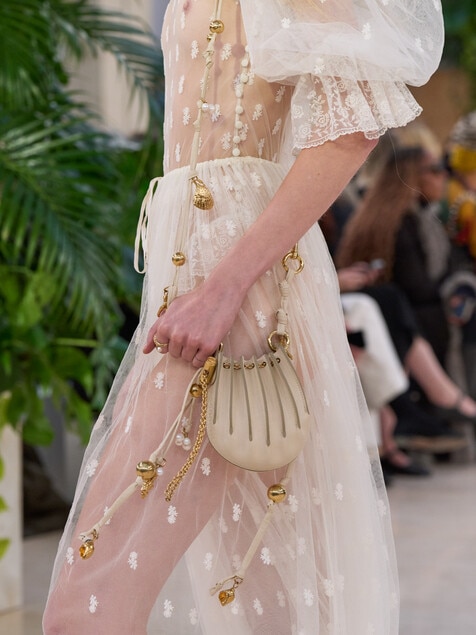 Look 01