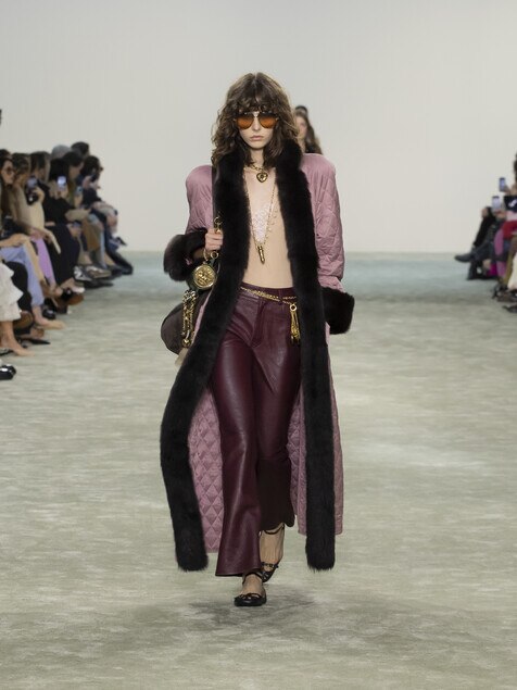 Look 10
