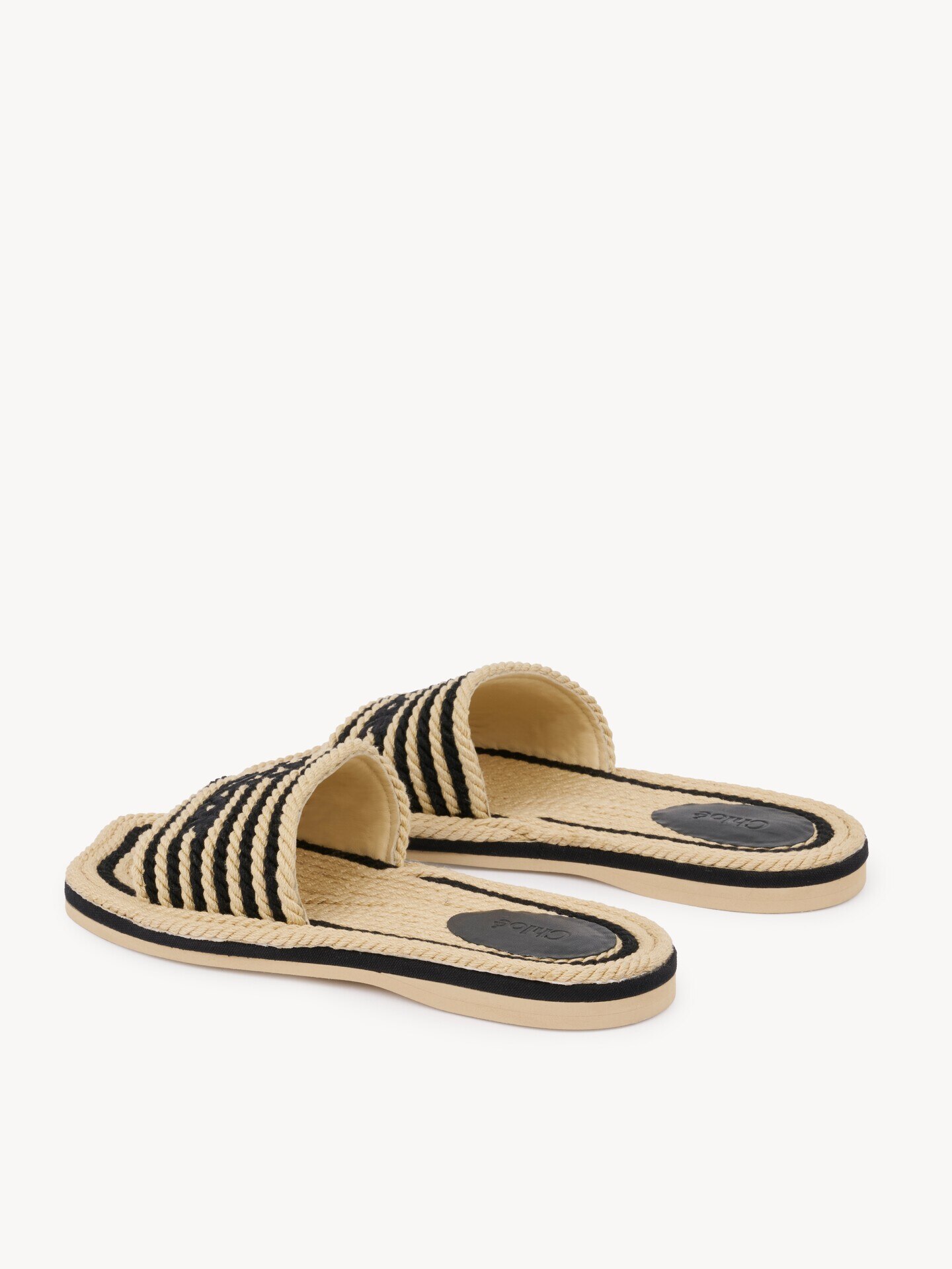 Chlo&eacute; Sand slide - 6.0
