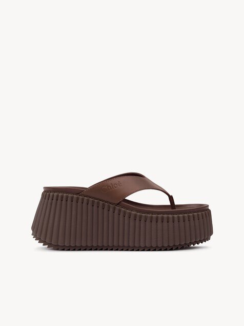 Nama wedge slide