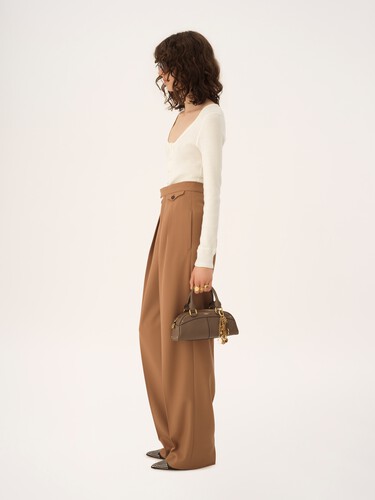 High-rise gathered pants in wool gabardine - 6