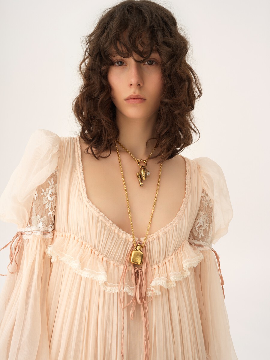 Oversized long ruffled dress in silk mousseline & lace - 7