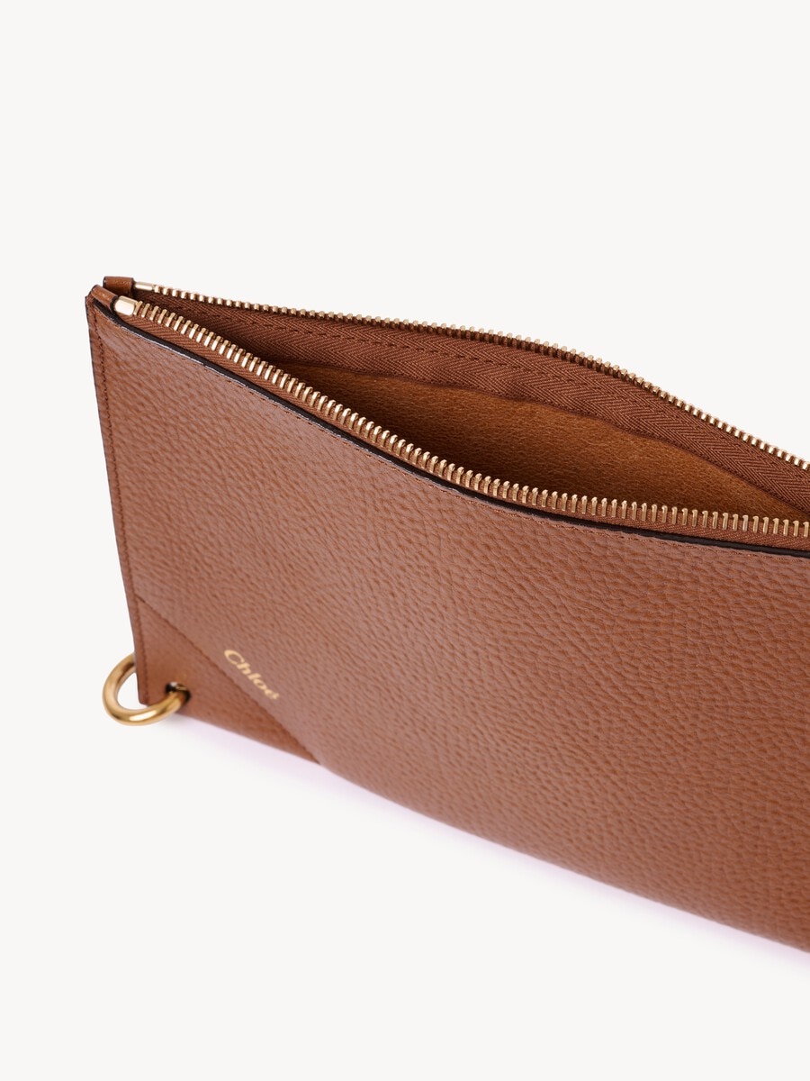 Chlo&eacute; Spin zipped pouch in grained leather - 4