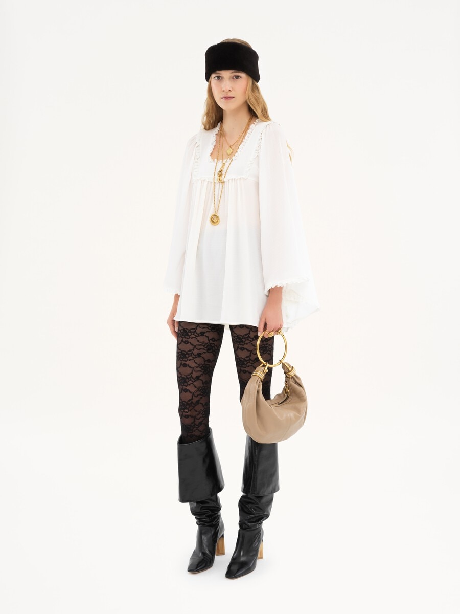 Small Bracelet Hobo bag in grained leather - 9