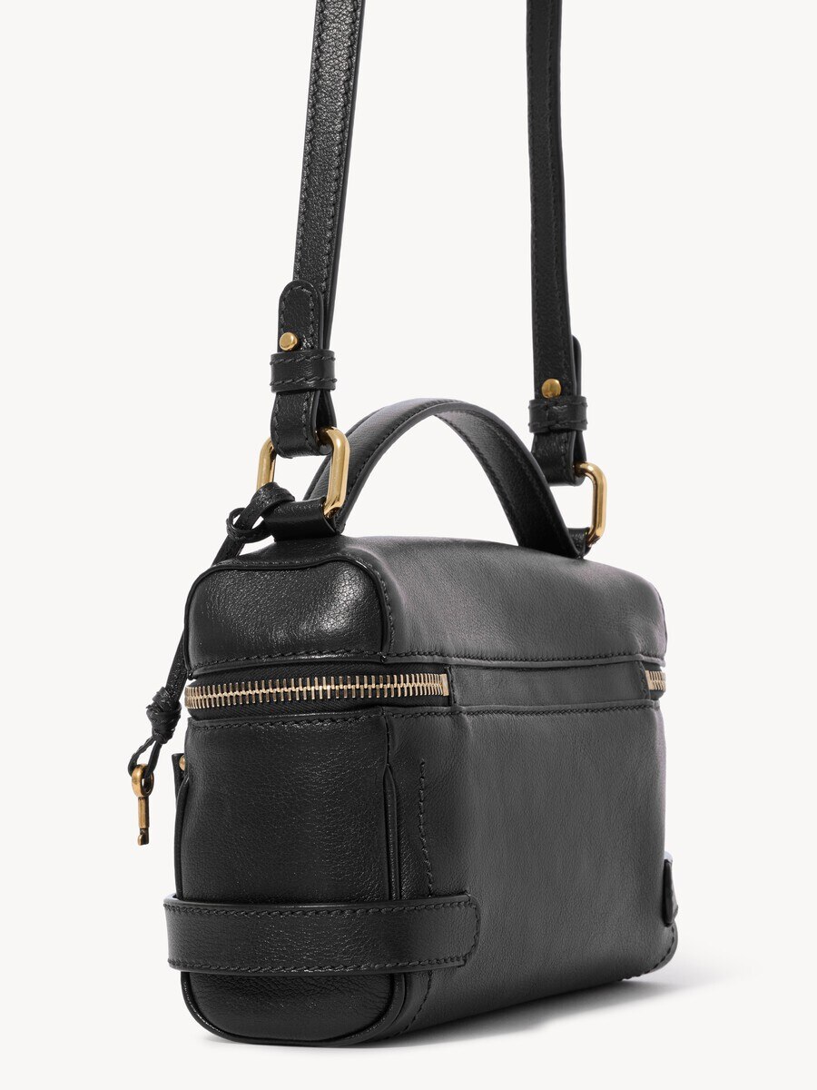 Paddington vanity bag in grained leather - 6