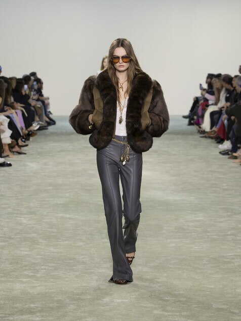 Look 19