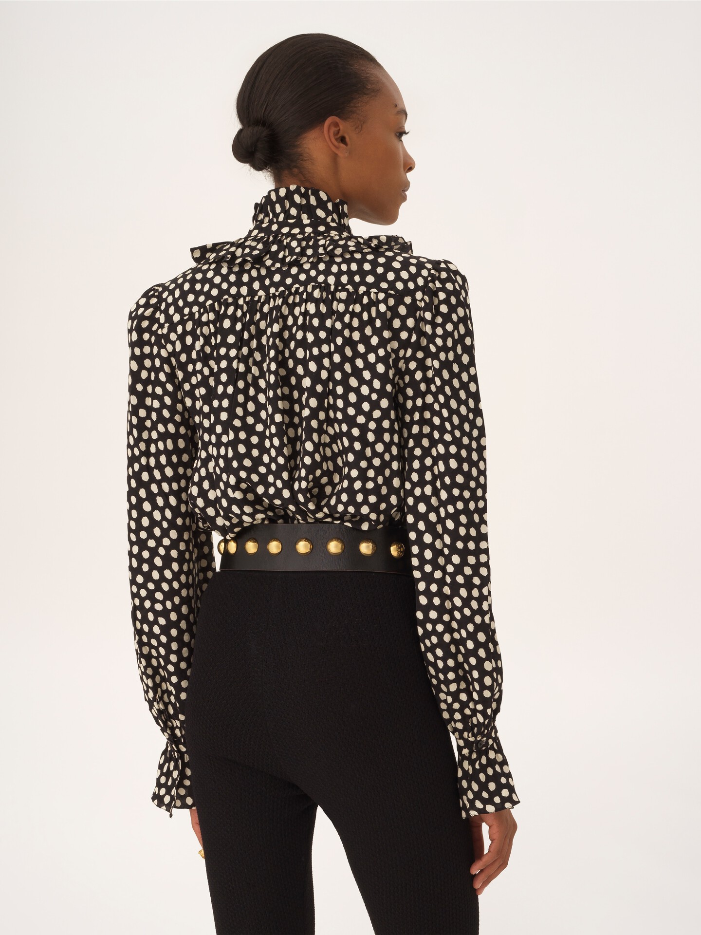 Tie-front ruffled blouse in silk jacquard - 4.0