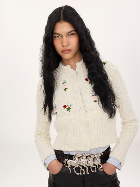 Fitted cardigan in a wool knit