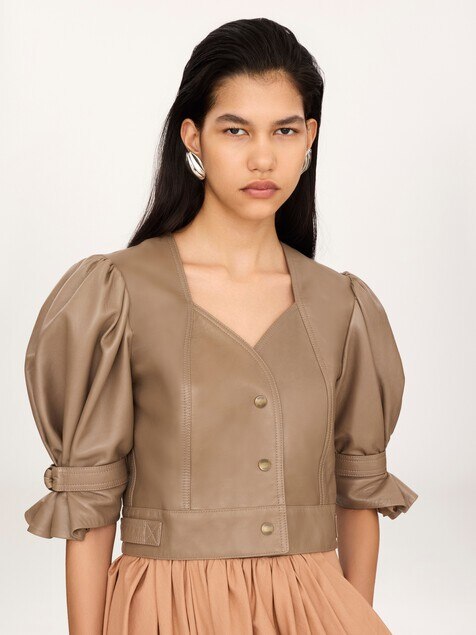 Veste courte manches bouffantes en cuir
