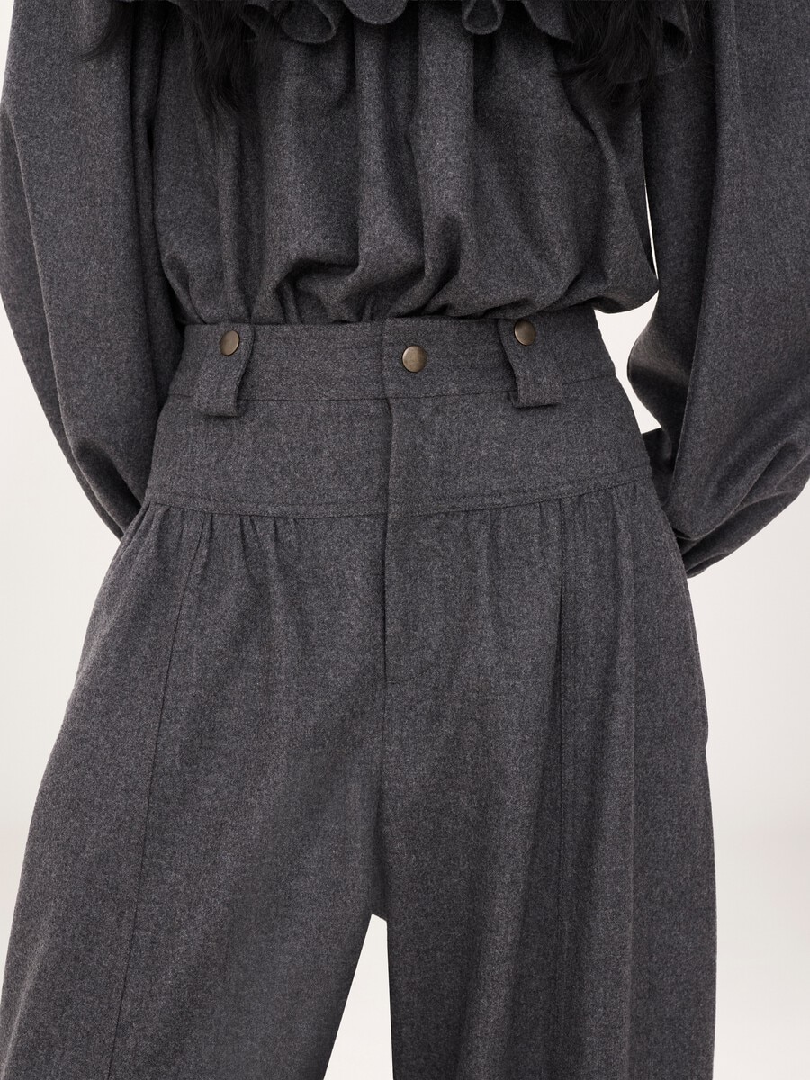 High-rise barrel pants in wool & cashmere flannel - 4