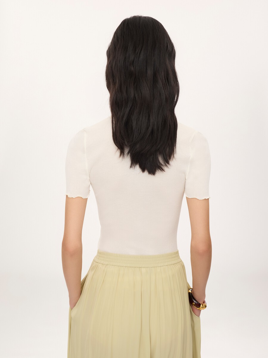 Scoop-neck fitted T-shirt in cotton & silk jersey - 5
