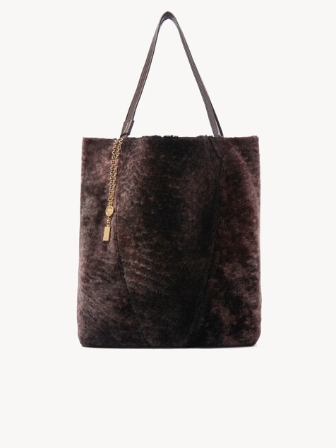 Large Chlo&eacute; Spin tote bag in shearling