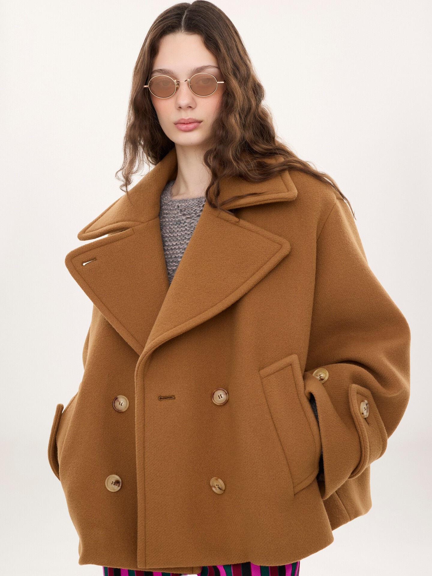 Oversized short coat in wool - 6.0
